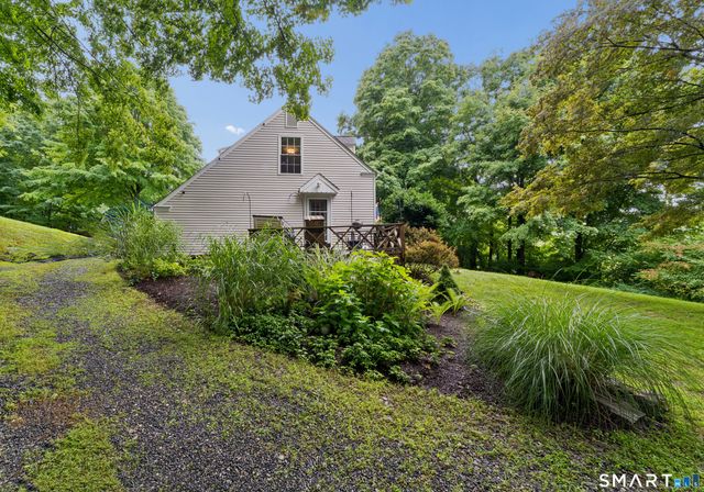 29 Poverty Hollow Road, Newtown, CT 06470