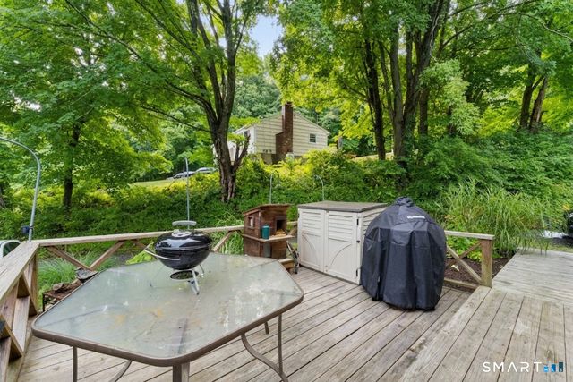 29 Poverty Hollow Road, Newtown, CT 06470