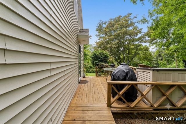 29 Poverty Hollow Road, Newtown, CT 06470