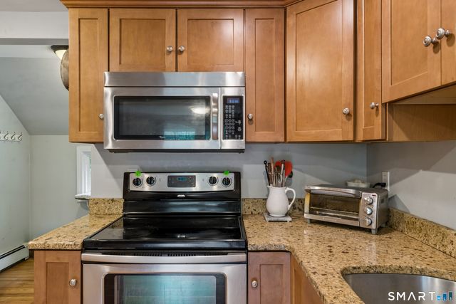 29 Poverty Hollow Road, Newtown, CT 06470