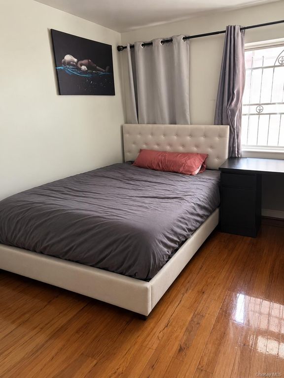 42-11 Parsons Boulevard 1B, Flushing, NY 11355 — photo 3