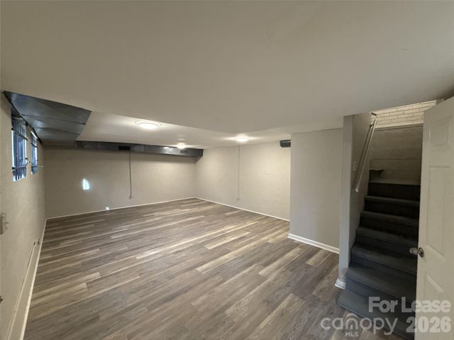 2745 Dogwood Avenue, Charlotte, NC 28206