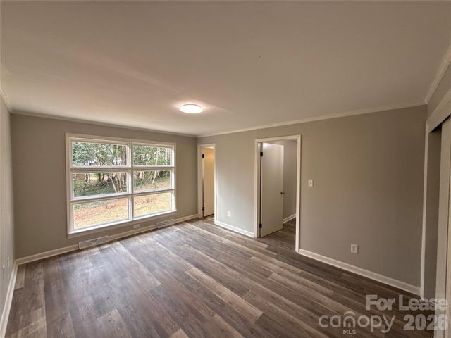 2745 Dogwood Avenue, Charlotte, NC 28206