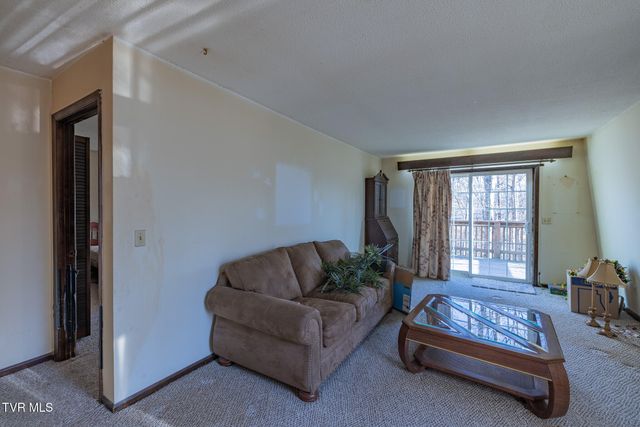 201 Tamassee Drive, Johnson City, TN 37601