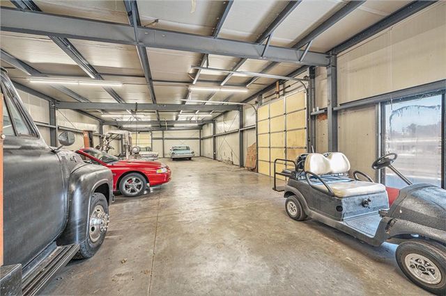 29 E Monroe (24 Hwy) Street, Buckner, MO 64016