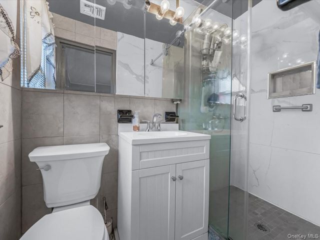 1083 Northgate Court, Uniondale, NY 11553