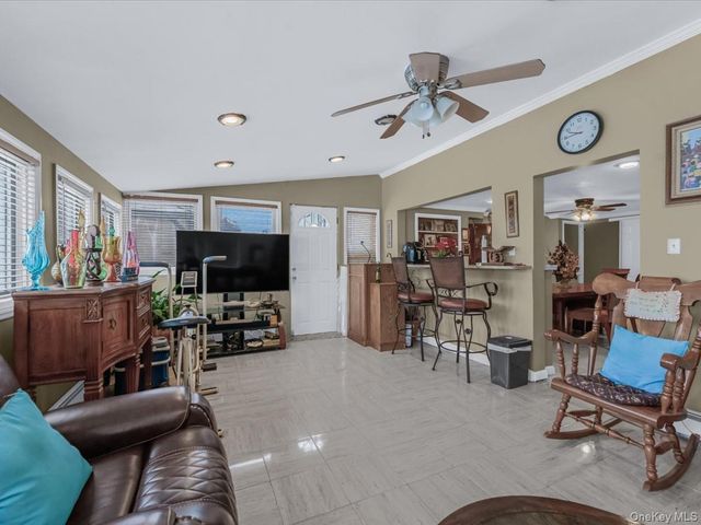 1083 Northgate Court, Uniondale, NY 11553