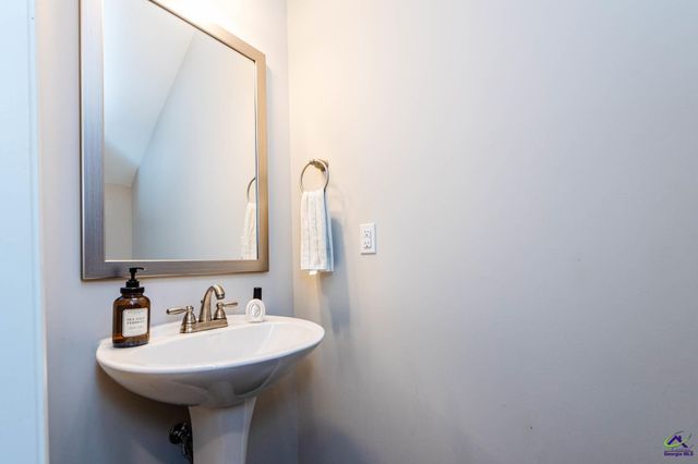 223 Shoshone Circle, Kathleen, GA 31047