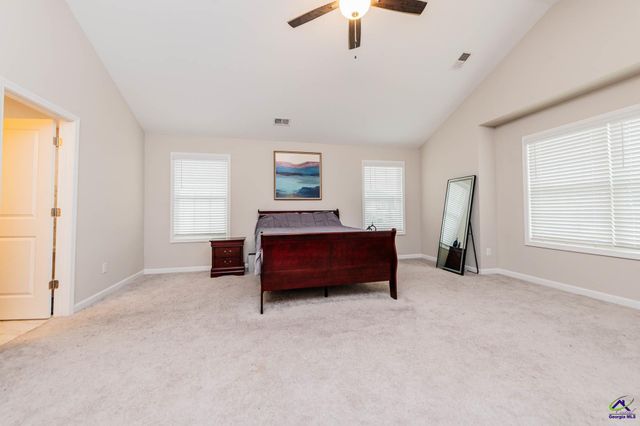 223 Shoshone Circle, Kathleen, GA 31047