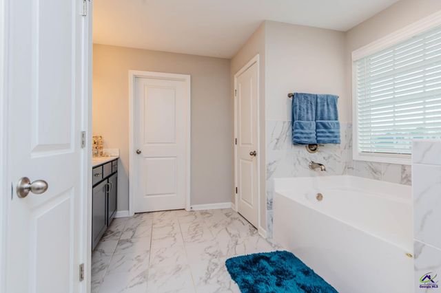 223 Shoshone Circle, Kathleen, GA 31047