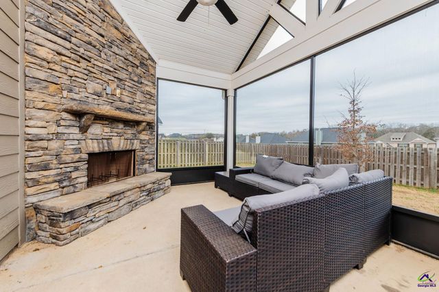 223 Shoshone Circle, Kathleen, GA 31047