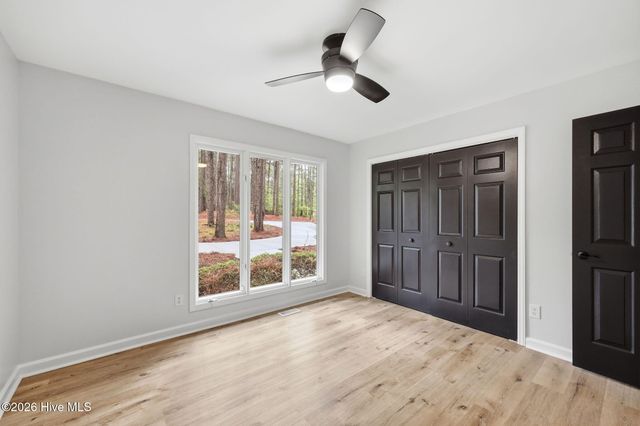 200 Devonshire Avenue W, Seven Lakes, NC 27376