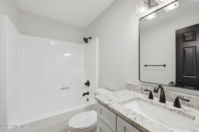 200 Devonshire Avenue W, Seven Lakes, NC 27376