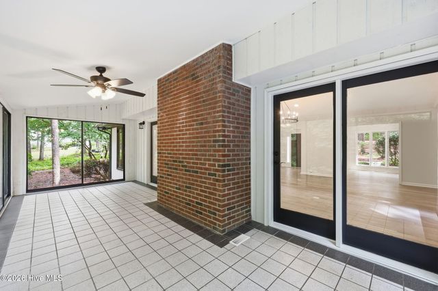 200 Devonshire Avenue W, Seven Lakes, NC 27376