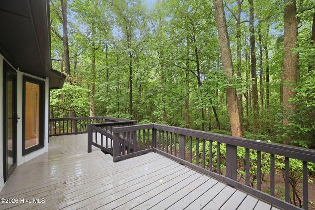 200 Devonshire Avenue W, Seven Lakes, NC 27376