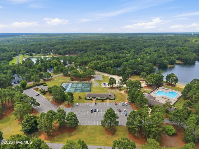 200 Devonshire Avenue W, Seven Lakes, NC 27376