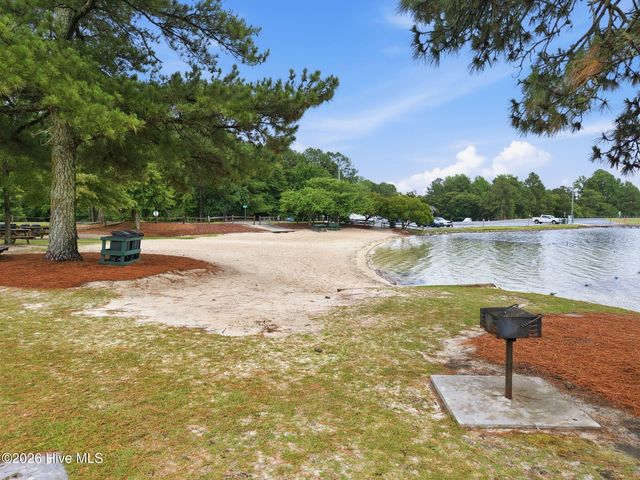200 Devonshire Avenue W, Seven Lakes, NC 27376