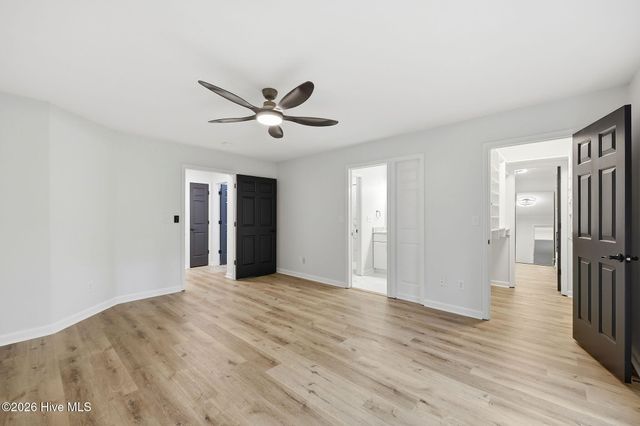 200 Devonshire Avenue W, Seven Lakes, NC 27376