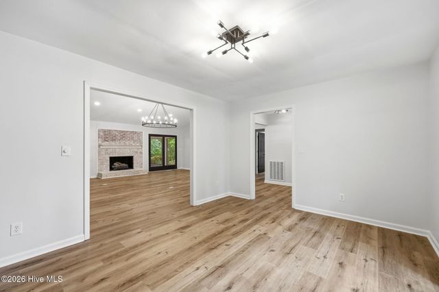 200 Devonshire Avenue W, Seven Lakes, NC 27376