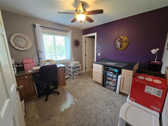 3336 Sanford Lane, Eau Claire, WI 54703