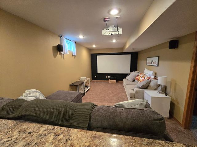 3336 Sanford Lane, Eau Claire, WI 54703