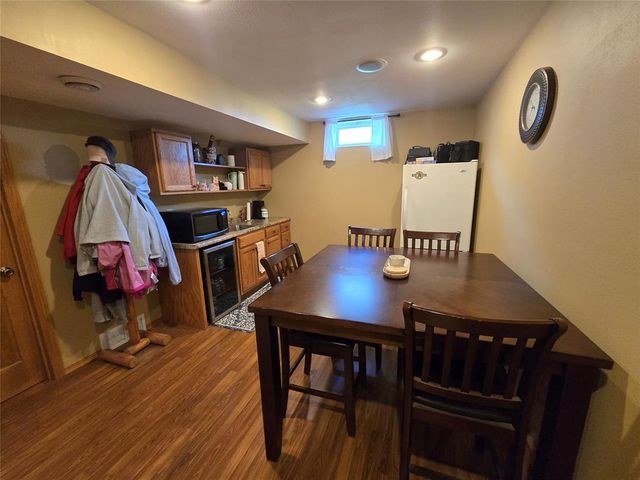 3336 Sanford Lane, Eau Claire, WI 54703