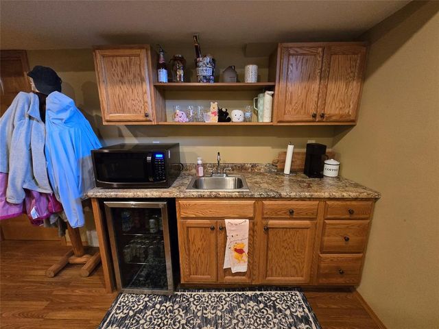 3336 Sanford Lane, Eau Claire, WI 54703