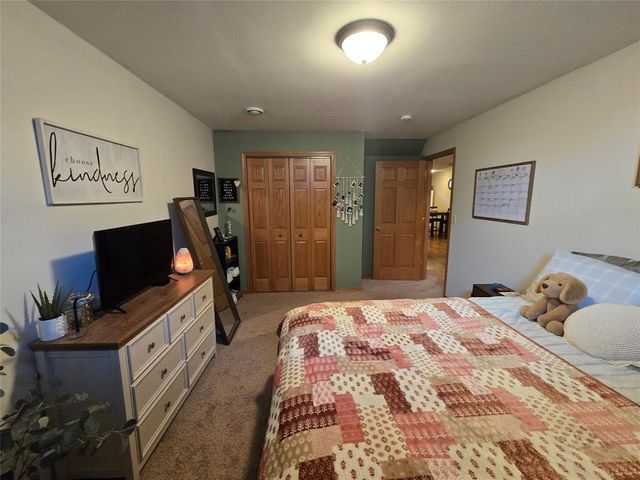 3336 Sanford Lane, Eau Claire, WI 54703
