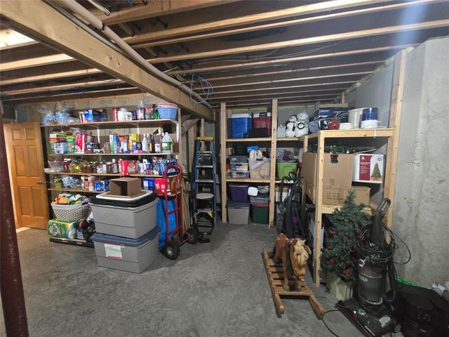 3336 Sanford Lane, Eau Claire, WI 54703