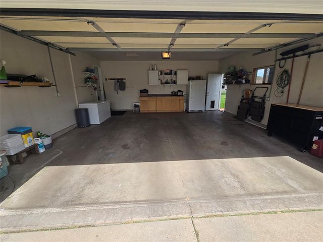 3336 Sanford Lane, Eau Claire, WI 54703
