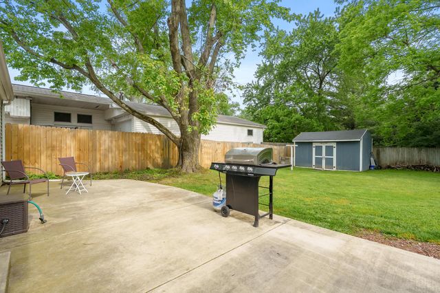 606 Pleasant Avenue, Kalamazoo, MI 49008