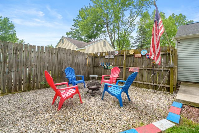 606 Pleasant Avenue, Kalamazoo, MI 49008