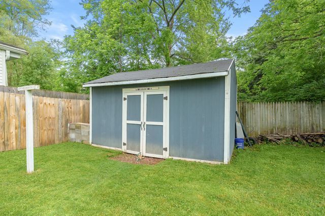 606 Pleasant Avenue, Kalamazoo, MI 49008