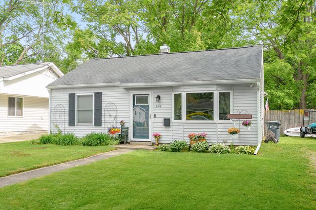 606 Pleasant Avenue, Kalamazoo, MI 49008