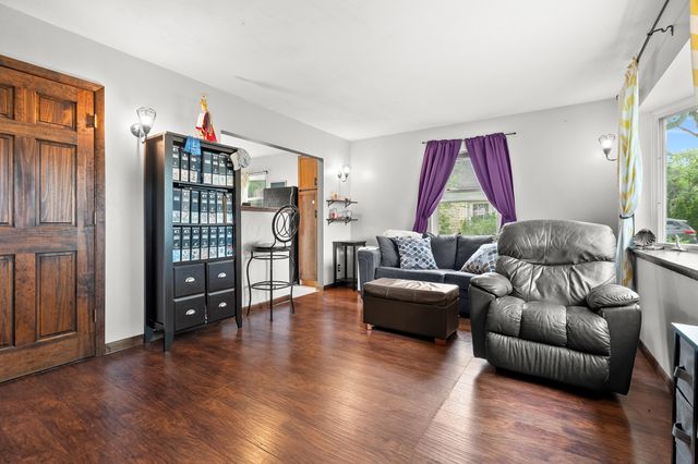 606 Pleasant Avenue, Kalamazoo, MI 49008