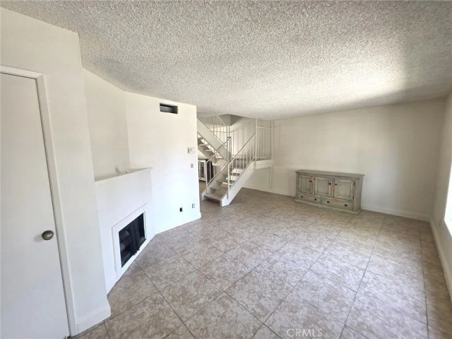 26938 Via Terraza, Saugus, CA 91350