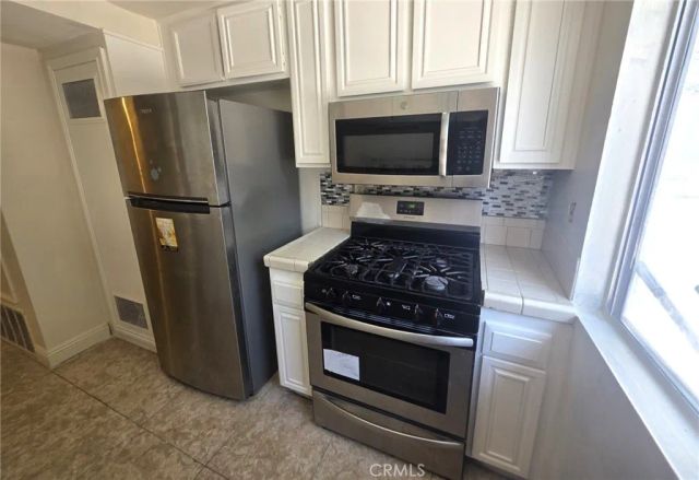 26938 Via Terraza, Saugus, CA 91350