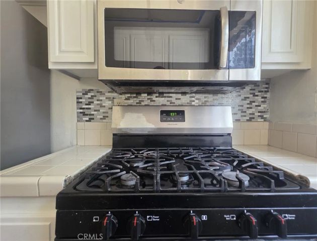 26938 Via Terraza, Saugus, CA 91350