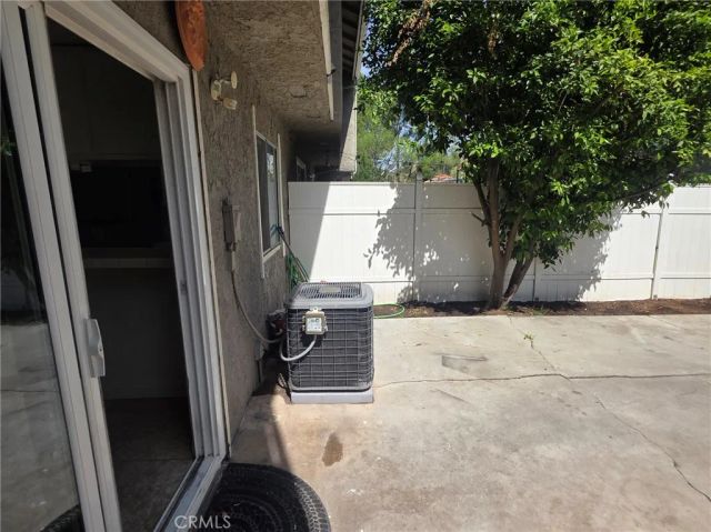 26938 Via Terraza, Saugus, CA 91350