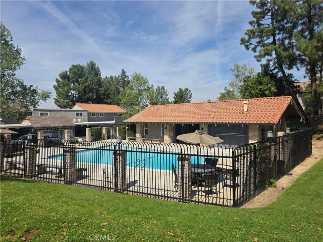 26938 Via Terraza, Saugus, CA 91350
