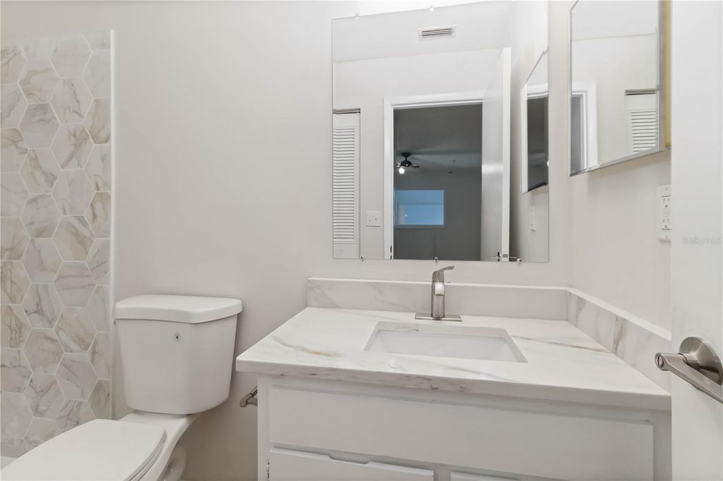 Image 11 of property listing at 602 RODEO DRIVE, Largo, FL 33771