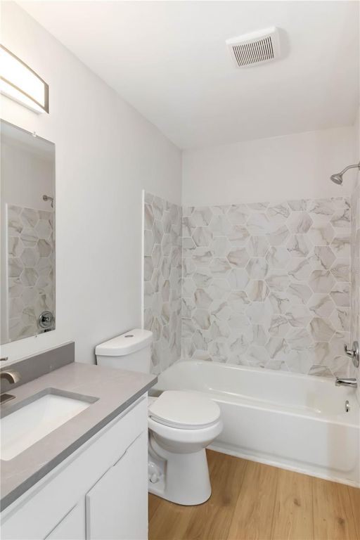 Image 16 of property listing at 602 RODEO DRIVE, Largo, FL 33771