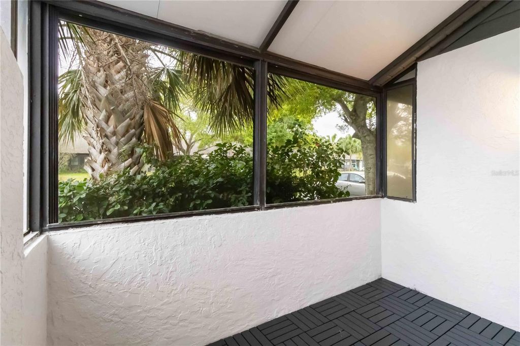 Image 21 of property listing at 602 RODEO DRIVE, Largo, FL 33771