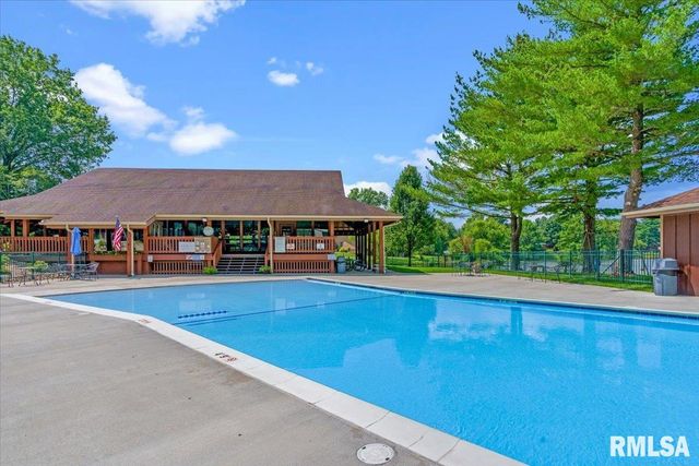 6 REDWOOD Lane, Springfield, IL 62704