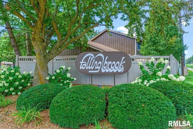 6 REDWOOD Lane, Springfield, IL 62704