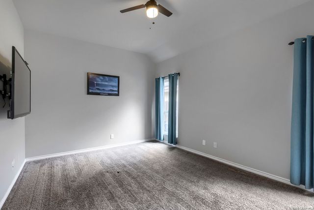 15710 Fair Ln, Selma, TX 78154