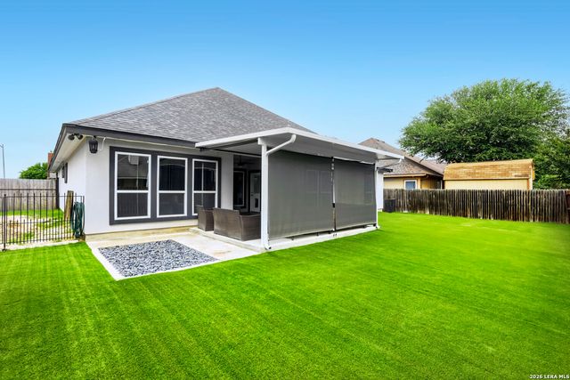 15710 Fair Ln, Selma, TX 78154