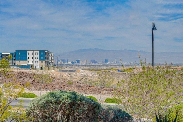 2660 Strichen Avenue, Henderson, NV 89044
