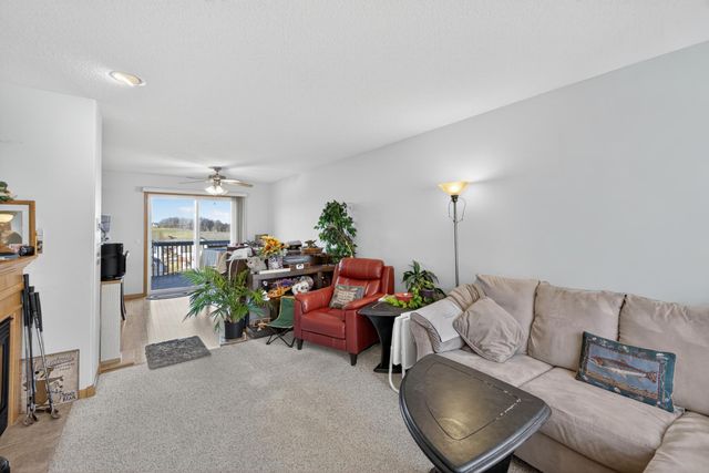 746 Baylee Place SW, Pine Island, MN 55963