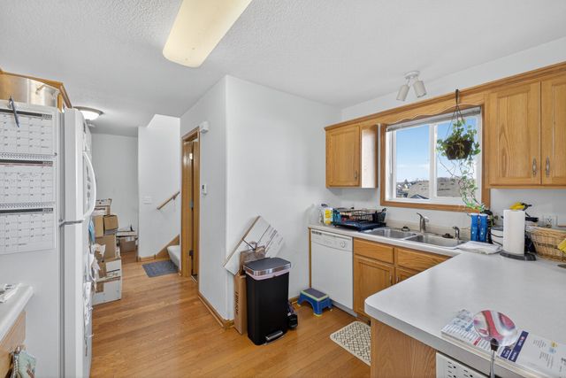 746 Baylee Place SW, Pine Island, MN 55963